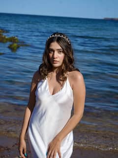 पुराना घर पीछे छोड़, आरजे महवश ने दिखाई अपने नए घर की झलक