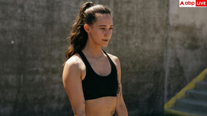 कोबे ब्रायंट ने हमेशा कहा कि महानता एक दिन में नहीं मिलती. छोटे-छोटे लक्ष्य, निरंतर अभ्यास और आत्मविश्वास ही खिलाड़ी को असाधारण बनाते हैं.