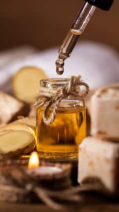 5 Nourishing Natural Oils That Deeply Hydrate And Brighten Skin