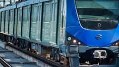 চেন্নাইয়ে ব্যস্ত সময়ে সাবওয়েতে আটকে গেল মেট্রো ! সুড়ঙ্গ দিয়ে হেঁটে বেরোলেন যাত্রীরা