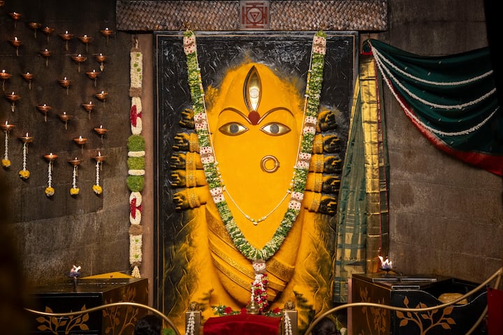 ఇషా ఆధ్యాత్మిక యోగ కేంద్రం సందర్శించిన వ్యక్తులకు, సద్గురు అనుచరులకు లింగ భైరవి దేవి ఆలయం గురించి తెలుసు. అయితే సమంత - రాజ్ వివాహం తర్వాత మరికొంత మందికి ఈ ఆలయం గురించి తెలిసింది.