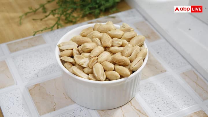 मूंगफली क्रंच, स्पाइस, टैंग और नमक देती है. यह सभी सेंसेशन पीने के एक्सपीरियंस को और भी ज्यादा मजेदार बनाते हैं.