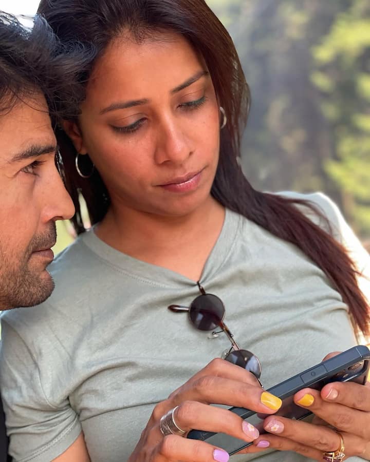 राजीव अक्सर उनसे मंजरी के बारे में सुनते थे. फिर एक दिन उनकी मुलाकात हुई और दोनों ने एक-दूसरे को डेट करना शुरू कर दिया.