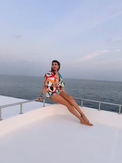 Manchu Lakshmi: మాల్దీవుల్లో మంచు లక్ష్మి... మోడ్రన్ డ్రస్‌లో సందడి