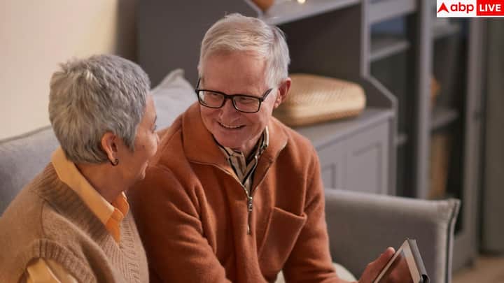 डॉ का कहना है कि 40 के बाद शरीर को वही दें जो उसे चाहिए अच्छा खाना, सही व्यायाम, कम तनाव और भरपूर नींद. बस यह समझ लें कि छोटी-छोटी आदतें ही आपकी हेल्थ और लॉन्गेविटी तय करती हैं. अगर अब शुरुआत कर दी, तो आने वाले साल कहीं आसान और स्वस्थ हो सकते हैं.