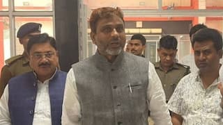 'हमारे घर की ओर देखने की कोशिश मत करिए', विधायकों के अलग होने के दावों पर भड़के AIMIM नेता