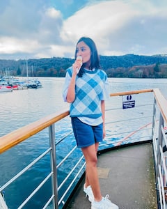 ग्लैमर में बॉलीवुड की बड़ी हीरोइनों को छोड़ा पीछे, 10 फोटोज में देखें ‘निशानची’ का सिजलिंग अवतार