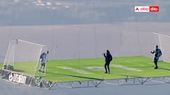 భూమి ఆకాశం మధ్యలో ఫుట్ బాల్ - చూస్తే వావ్ అనాల్సిందే !  వీడియో