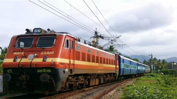 इसके बाद, अक्टूबर 2025 में सभी सामान्य आरक्षणों की पहले दिन की बुकिंग के लिए एक ओटीपी-आधारित ऑनलाइन प्रणाली लागू की गई। इसे सामान्य यात्रियों से अच्छी प्रतिक्रिया मिली और टिकटिंग में पारदर्शिता बढ़ी।