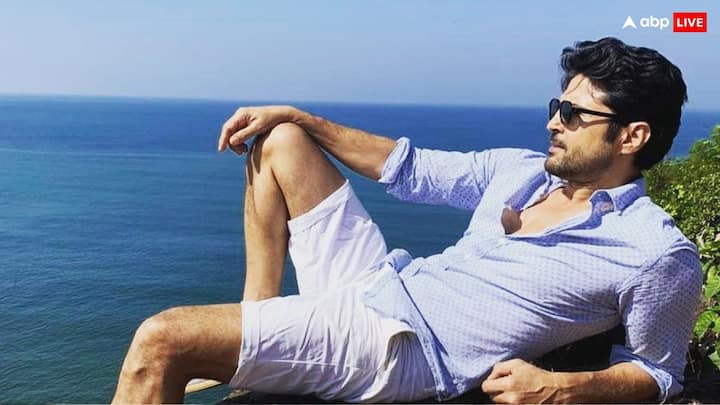 कहीं तो होगा में सुजल ग्रेवाल की भूमिका निभाकर पॉपुलैरिटी हासिल करने वाले राजीव खंडेलवाल किसी पहचान के मोहताज नहीं हैं. राजीव की एक्टिंग के अलावा उनकी पर्सनल लाइफ भी सुर्खियां बटोर चुकी हैं.