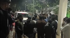 दोस्तीती कुस्ती! शिवसेना शिंदे गटाच्या उमेदवाराची भाजप कार्यकर्त्याला मारहाण अन् शिवीगाळ; चक्क ईव्हीएम मशीनही फोडल्याची घटना