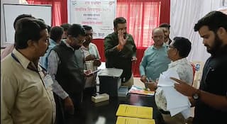 Nagarparishad Election EVM: नगरपरिषद निवडणुकीचं मतदान संपताच EVM मशीनचं सील तोडलं? गोंदियातील स्ट्राँग रुममध्ये नक्की काय घडलं?