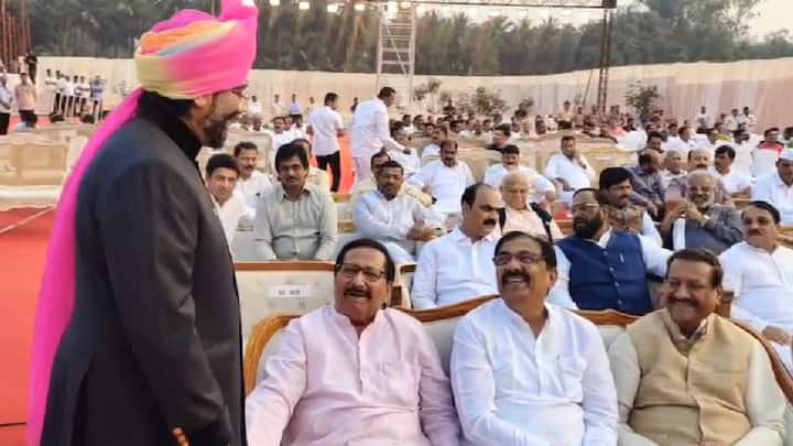 कन्या ऋणालीराजे भोसले आणि चिरंजीव रविराज देशमुख यांच्या शुभविवाह प्रसंगी, त्यांनी लातूर जिल्ह्यातील ओल्या दुष्काळग्रस्तांसाठी १० लाख रुपयांचा निधी मुख्यमंत्री सहाय्यता निधीसाठी मुख्यमंत्री देवेंद्र फडणवीस यांच्याकडे सुपूर्द केला.