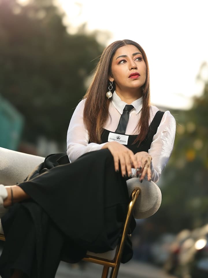 देबिना बनर्जी  ने ये भी बताया कि उस दौरान उन्हें ये बातें ना तो समझ में आईं और ना उन्होंने इन बातों को माना. लेकिन, अब उन्हें लगता है कि हमारी सोसायटी को ऐसे ही मर्दों की जरूरत है.