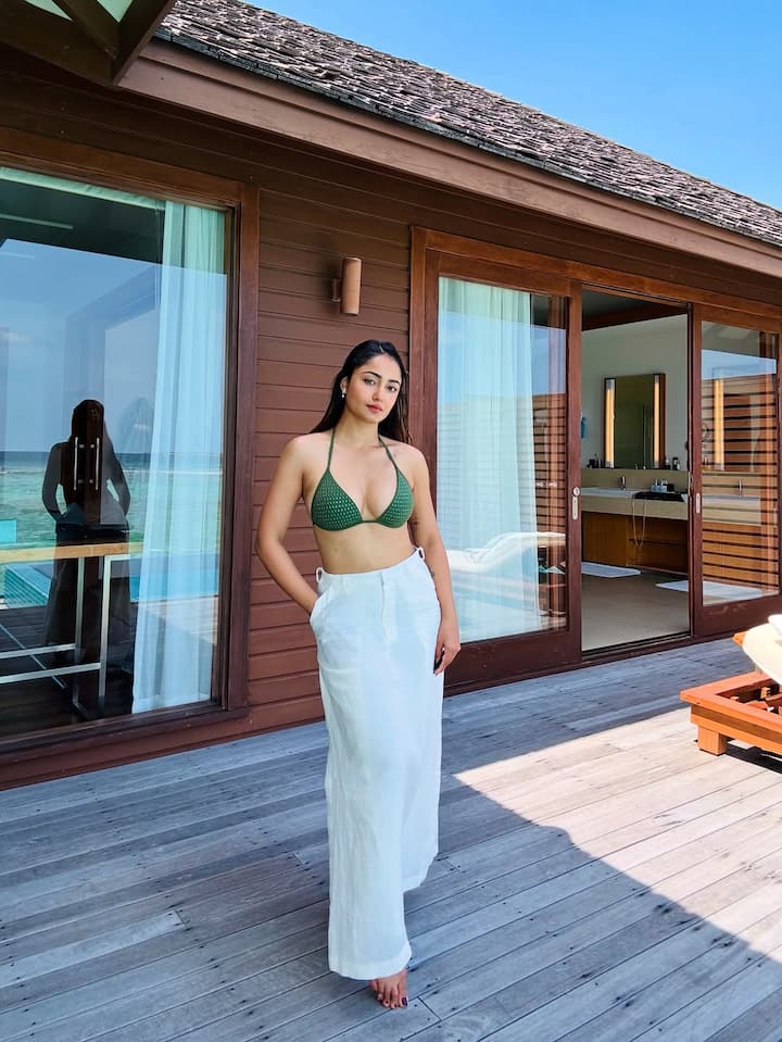 अगर बोल्डनेस को डिफाइन करना हो, तो बिना सोचे त्रिधा चौधरी के नाम से किया जा सकता है. त्रिधा चौधरी एक्टिंग के साथ-साथ अपने बोल्डनेस के लिए भी जानी जाती है.