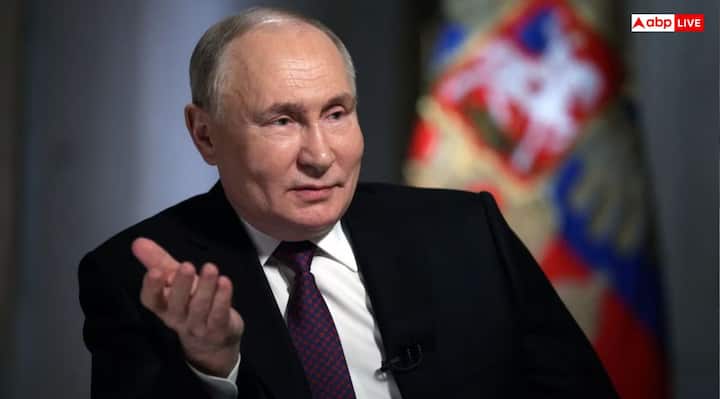 వ్లాదిమిర్ పుతిన్ రష్యన్ ఆర్థోడాక్స్ క్రైస్తవ మతాన్ని పాటిస్తారు.