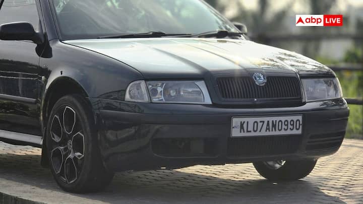 VIP Number Auction: फैंसी नंबर की बोली जीतना आसान है, लेकिन अगर आपने बोली लगाने के बाद उसे खरीदा नहीं तो इसके लिए जुर्माना भी लगाया जाता है. हाल ही में एक ऐसा मामला देखने को मिला.