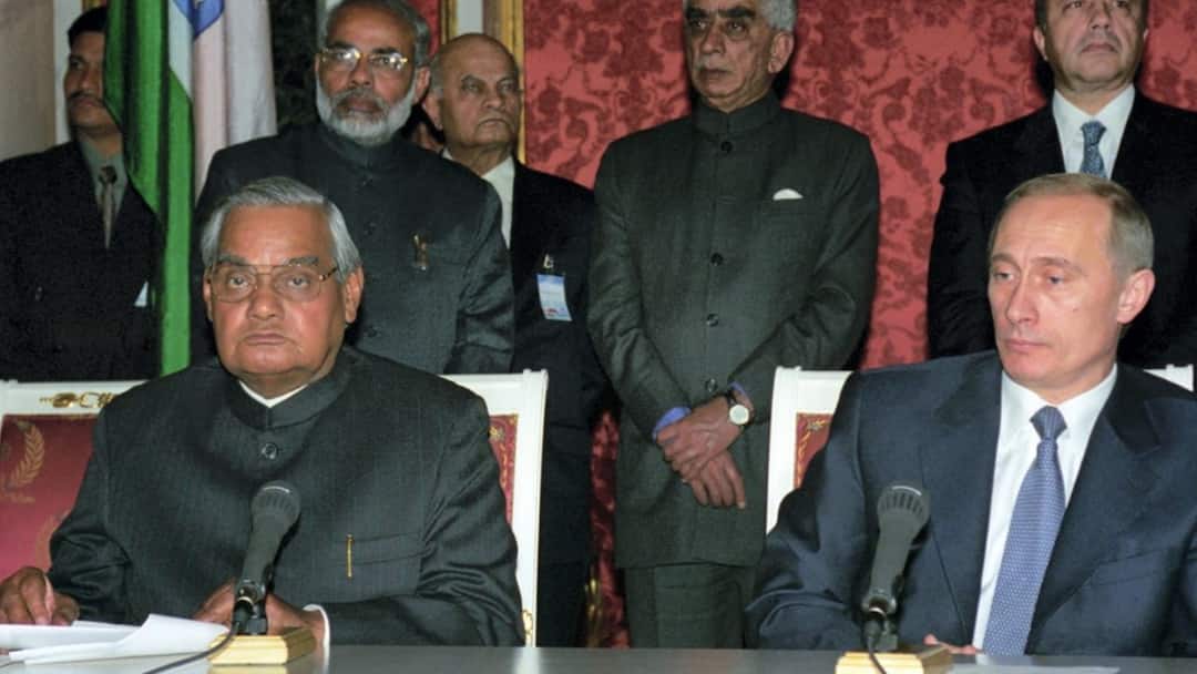 Modi-Putin’s 25-Year Bond: Rare Photos Reveal The Foundation Of India-Russia Ties