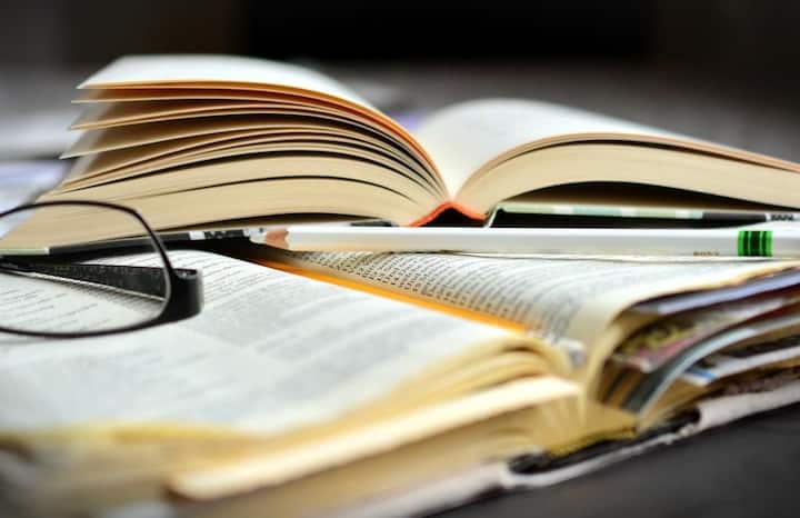 यह भर्ती नोटिफिकेशन जारी होते ही CISF में कार्यरत कर्मियों के बीच उत्साह बढ़ गया है और जो अभ्यर्थी पात्र हैं, वे upsconline.nic.in पर लगातार आवेदन सबमिट कर रहे हैं. ऑनलाइन फॉर्म भरने की प्रक्रिया 23 दिसंबर 2025 तक चल रही है, इसलिए इच्छुक उम्मीदवार तेजी से रजिस्ट्रेशन कर रहे हैं.