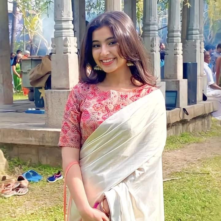 इसके अलावा सारा को एक थी डायन, सैवम, सांड की आंख और पोन्नियिन सेलवन जैसी फिल्मों में भी देखा जा चुका है.