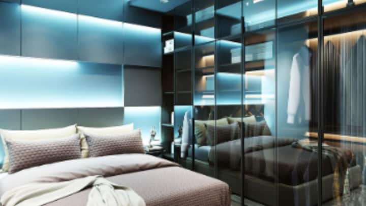 ফিলিপিন্সেও বিছানার সামনে আয়না রাখা নিয়ে নানা ধারণা প্রচলিত রয়েছে। বাড়িতে কেউ মারা গেলেও সেখানে আয়না কাপড়ে ঢেকে দেওয়া হয়। মৃত ব্যক্তির আত্মা আয়নায় বন্দি হয়ে যায় এবং আয়নার এপারেও তার প্রভাব পড়ে বলে বিশ্বাস করেন সেখানকার মানুষ।