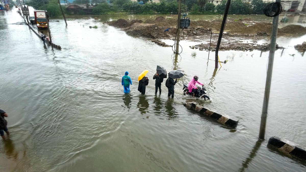 Tamil Nadu Weather Update: Post-Ditwah Relief In Chennai But Heavy Rain Forecast For Six Districts Today