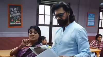 गौरव चोपड़ा ने टीवी पर 5 साल बाद पुष्पा इम्पॉसिबल से वापसी की. इस शो में उन्होंने प्रोफेसर राजवीर शास्त्री का किरदार निभाया था.