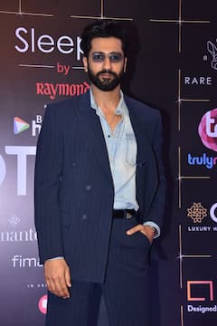 पापा बनने के बाद पहली बार मीडिया में स्पॉट हुए विक्की कौशल, लगे एकदम डैशिंग, फोटोज वायरल