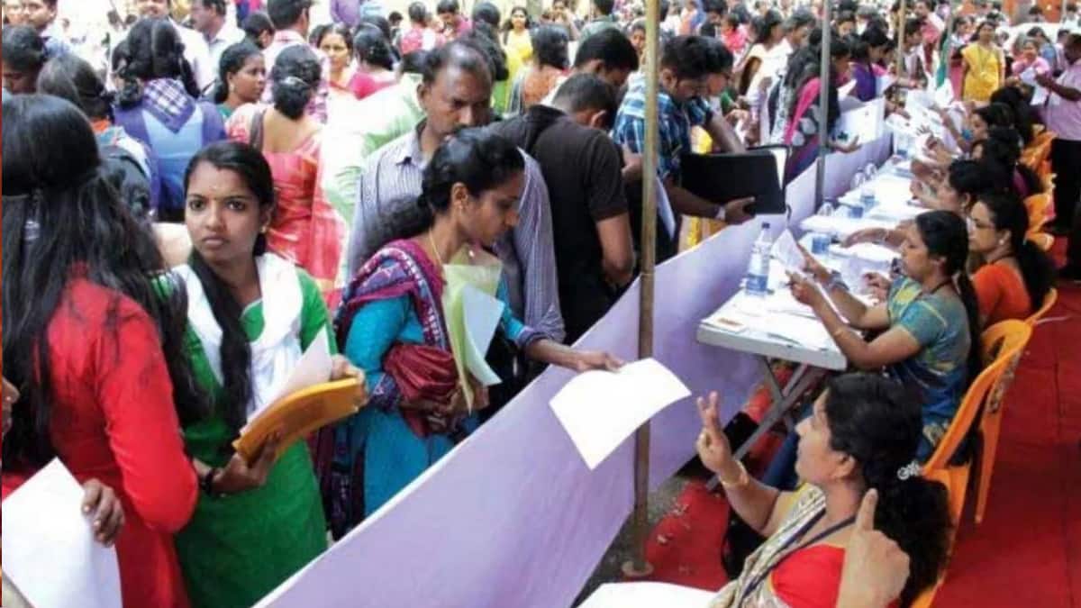 திண்டுக்கல்லில் தொழிற்பழகுநர் முகாம்: வேலைவாய்ப்பு & உதவித்தொகை! இளைஞர்களே, மிஸ் பண்ணிடாதீங்க!