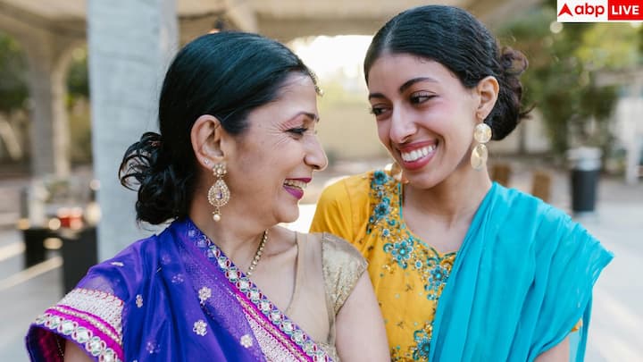 डॉक्टरों का कहना है कि सालाना हेल्थ चेकअप सिर्फ एक मेडिकल रूटीन नहीं, बल्कि खुद के प्रति जिम्मेदारी का संकेत है. रोजमर्रा की जिम्मेदारियों में महिलाएं अक्सर खुद को पीछे कर देती हैं, लेकिन एक सालाना टेस्ट कई गंभीर बीमारियों की दिशा बदल सकता है.