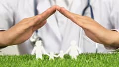 Health Insurance Tips:  કઈ ઉંમરે તમારે હેલ્થ ઈન્સ્યોરન્સ લેવો જોઈએ, જાણો મહત્વની જાણકારી