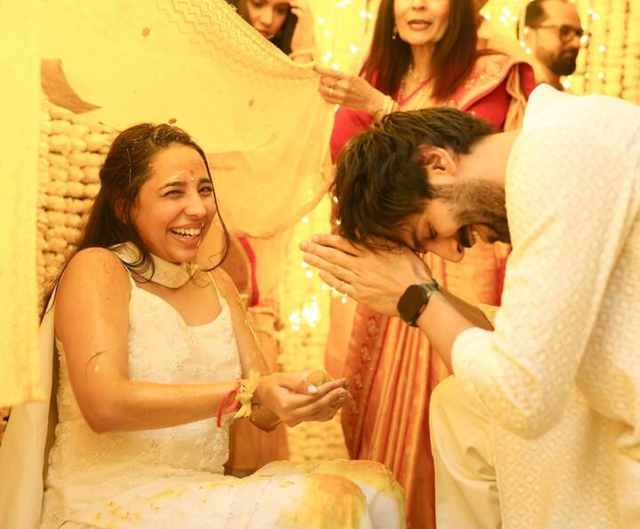 कार्तिक अपनी बहन के काफी क्लोज है. और वो उन्हें प्यार से किट्टू बुलाते है.