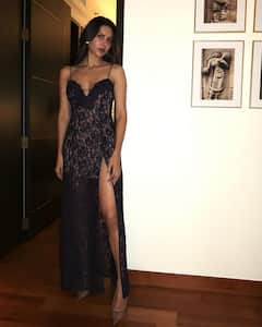 सोनम बाजवा की अदा की 10 तस्वीरें, बला की खूबसूरत हैं 'एक दीवाने की दीवानियत' की अदा, यूं ही नहीं दिल हार बैठे थे विक्रमादित्य