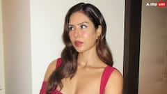 सोनम बाजवा की अदा की 10 तस्वीरें, बला की खूबसूरत हैं 'एक दीवाने की दीवानियत' की अदा, यूं ही नहीं दिल हार बैठे थे विक्रमादित्य