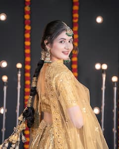 बजरंगी भाईजान की मुन्नी के लहंगे लुक हैं परफेक्ट, शादी-पार्टी में कर सकती हैं ट्राई