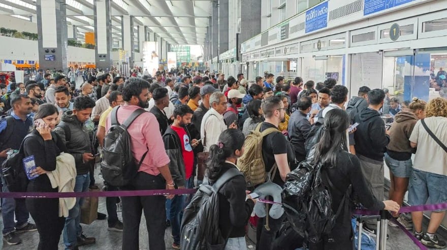 Refund Deadline Set: IndiGo Gets Stern Ultimatum From Govt After Week-Long Chaos