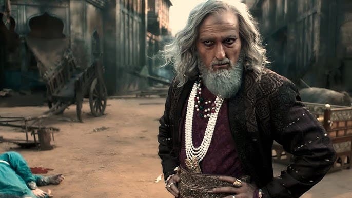 'Dhurandhar' is a star who made a comeback, once baldness took away his work, now he has become the box office king