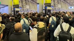 Chennai Flight Cancel: சென்னை விமான நிலையத்தில் பெரும் குழப்பம்! 62 விமானங்கள் பாதிப்பு, பயணிகள் கடும் அவதி! காரணம் என்ன?