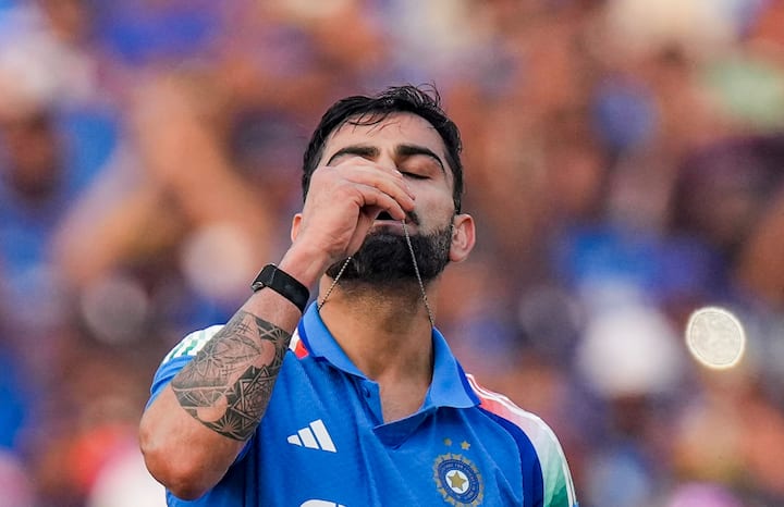 অবশ্য ওয়ান ডেতে সচিন তাঁর থেকে তিন বেশি, ১৪ বার সিরিজ়সেরা হয়েছেন।