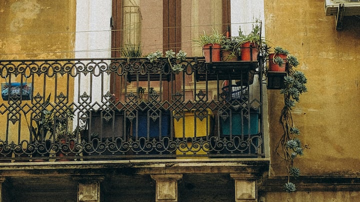 Privacy Features for Peace of Mind: Our buildings incorporate design elements such as architectural trellis, planter barriers, obscured glass, and bamboo. This incorporation of privacy elements provides the ability for residents to experience the outdoors while maintaining some sense of seclusion and tranquility, which is pivotal to the everyday life of urban residents. (Image Source: Canva)