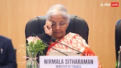 ढूंढ़ लेगी अपना रास्ता... रुपये में आई गिरावट के बीच आया वित्त मंत्री का बयान, जानें क्या कहा उन्होंने?