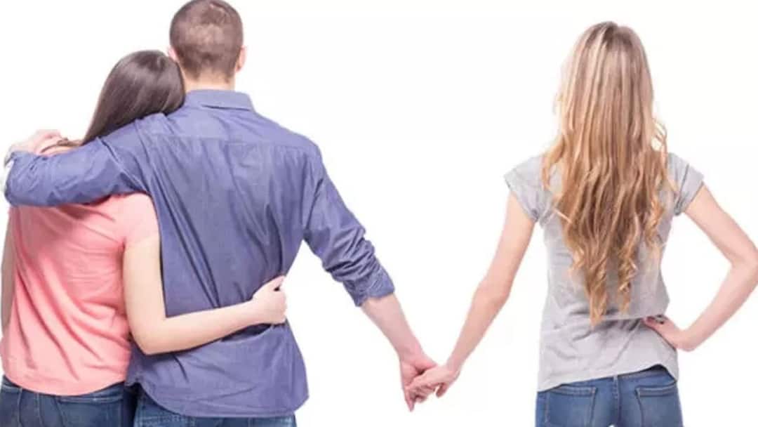 Latvia: ஊராடா இது.. கணவர்களை வாடகைக்கு விட்டு சம்பாதிக்கும் மனைவிகள்!