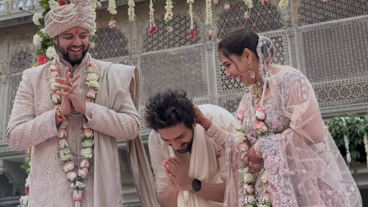 Kartik Aaryan Pens Emotional Note As Sister Kritika Gets Married
