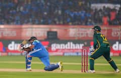 Rohit Sharma 20000 Runs : रोहित शर्माचा 20 हजारांचा धमाका! तिसऱ्या वनडेत हिटमॅननं दक्षिण आफ्रिकेला धू-धू-धुतले, रचला अनोखा इतिहास