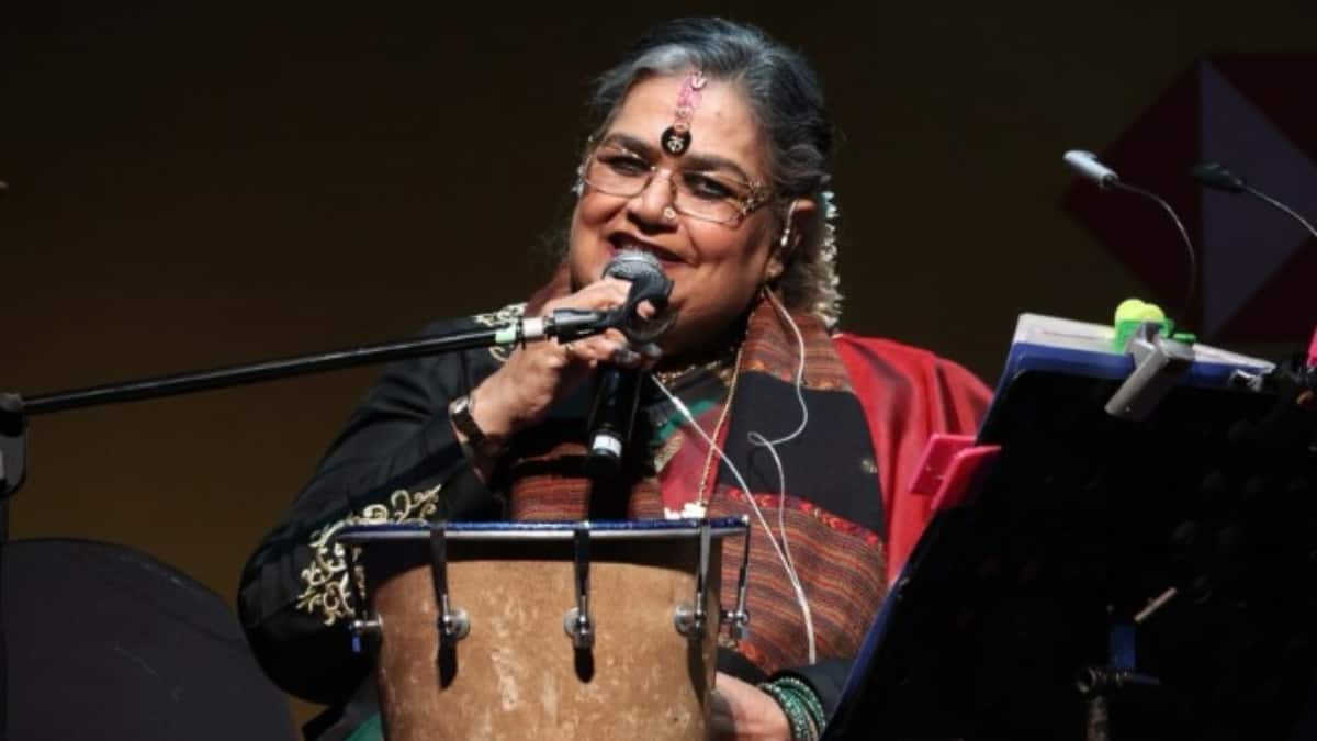 'Rona Aata Hai…':  Usha Uthup’s Emotional Reaction IndiGo's Flight Cancellation Chaos