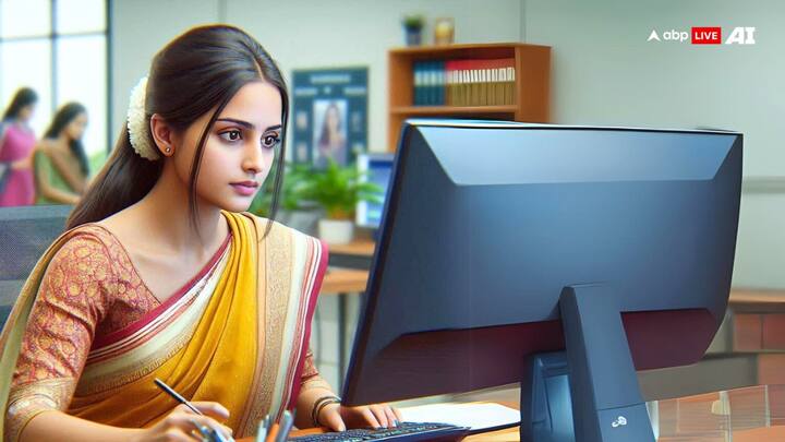 CSU में आवेदन करना सरल है. उम्मीदवार वेबसाइट पर जाकर Recruitment Notifications सेक्शन में संबंधित पद का आवेदन लिंक चुन सकते हैं. उसके बाद अपनी व्यक्तिगत और शैक्षणिक जानकारी भरें और आवश्यक दस्तावेज अपलोड करके फॉर्म सबमिट करें. आवेदन जमा करने के बाद फॉर्म का प्रिंटआउट लेना न भूलें.