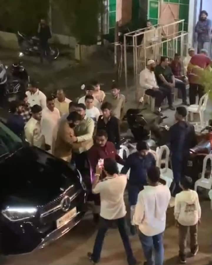 विनोद पाटील येथे आले असता उद्घाटन सोहळ्याच्या ठिकाणी गॅसचे फुगे आणण्यात आले होते. मात्र, नेमकं विनोद पाटील या फुग्यांजवळ येताच अचानक गॅसचे फुगे फुटल्याने मोठा स्फोट झाला.