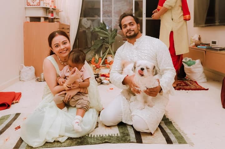 एक्ट्रेस ने अपने इस नए घर में पूरे हिंदू रीति रिवाजों के साथ एंट्री ली है.