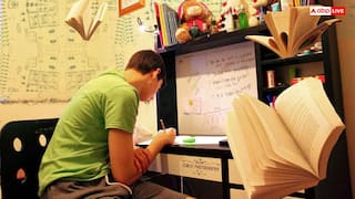 “स्टूडेंट्स की हिडन सुपरपावर” है नींद, एग्जाम के दौरान सिर्फ पढ़ाई नहीं अच्छी स्लीप भी है जरूरी