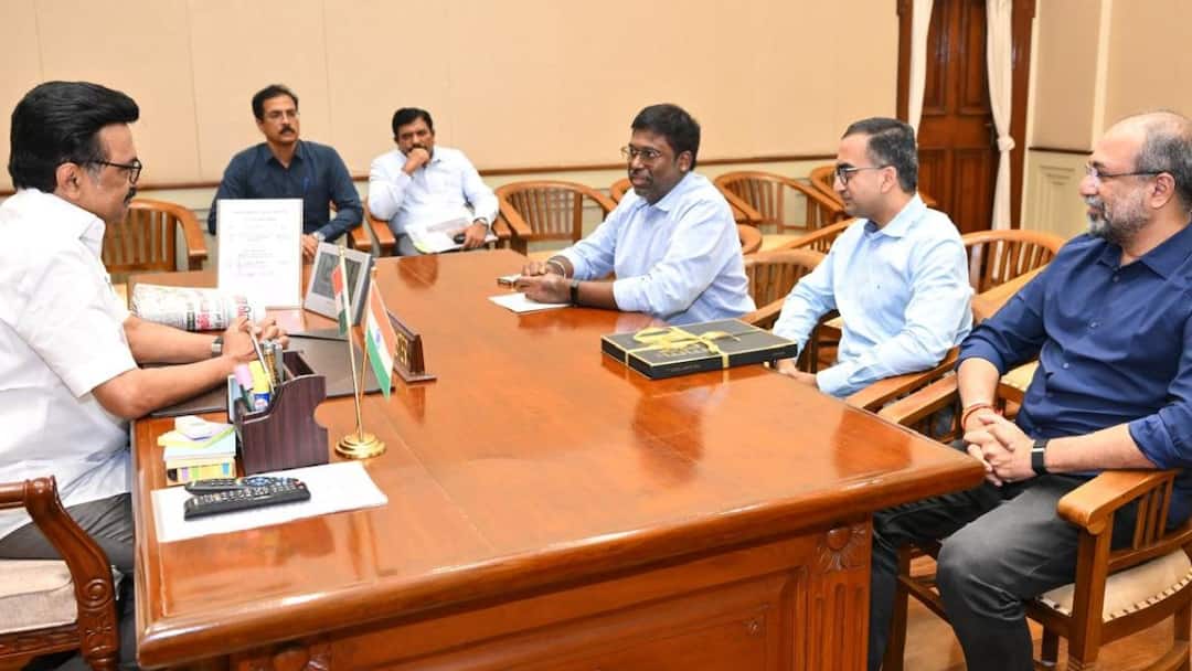 தமிழக முதல்வரை சந்தித்த ஜியோஸ்டார் லீடர்ஷிப் குழு